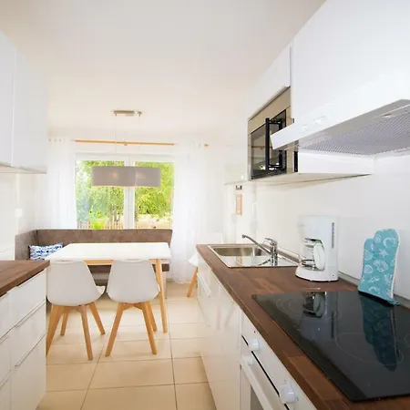 Apartment Ferienwohnung 1 - Ruegen Findlinge Breege