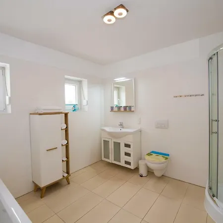 Apartamento Ferienwohnung 1 - Rügen Findlinge